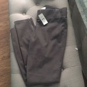 NWT Loft ankle zip legging - medium